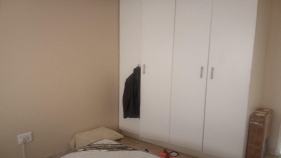 1 Bedroom Property for Sale in Vaalpark Free State